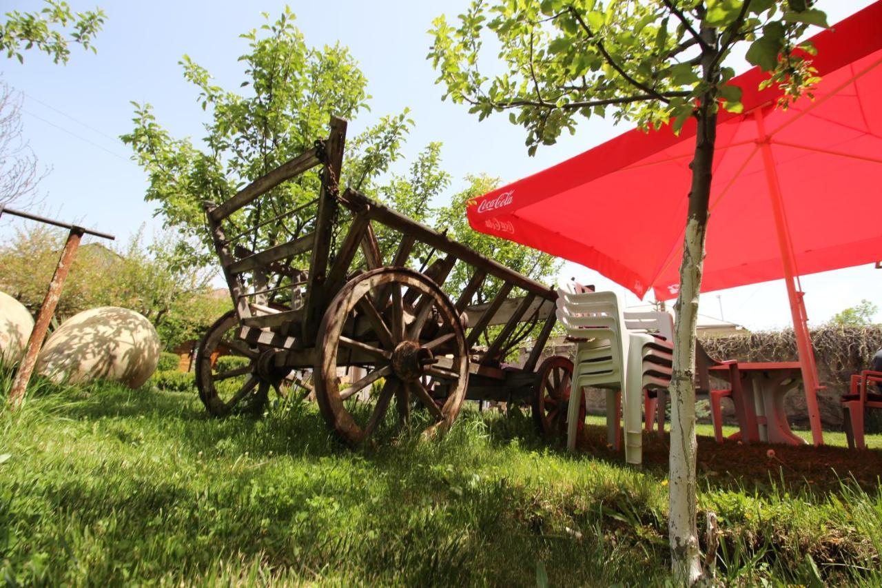 Mardoyan'S Guest House Gavar Exterior photo